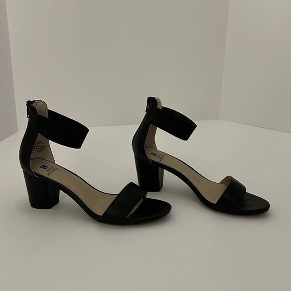 White Mountain Black Women's Sandals Size 8 - Picture 4 of 7